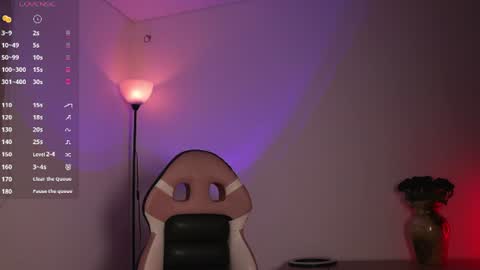 Johana  online show from July 2026 06:33:03 AM