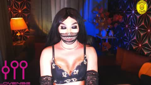 THE QUEEN ALPHA   Queen Medusa Prey online show from March 2025 04:03:02 PM