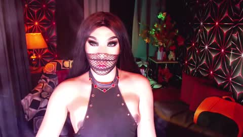 THE QUEEN ALPHA   Queen Medusa Prey online show from March 2025 06:45:01 PM