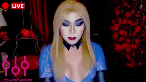 THE QUEEN ALPHA   Queen Medusa Prey online show from November 2025 10:10:01 PM