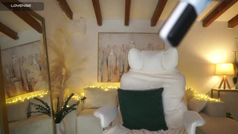 Andrea  online show from January 2025 04:06:01 PM