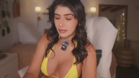 Andrea  online show from July 2026 03:41:02 PM