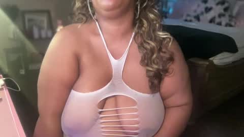 Southern Peach online show from October 2025 03:37:02 AM