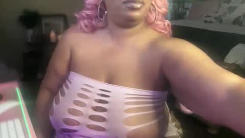 Southern Peach online show from November 2025 05:50:01 AM