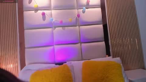Snapshot of megaan_rouse chatting on May 2026 11:38:02 AM megaan_rouse online show from May 2026 11:38:02 AM