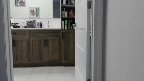 megadon1990 online show from December 2025 01:44:02 AM