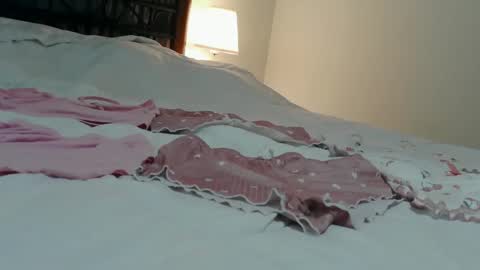 megadon1990 online show from December 2025 01:43:02 AM