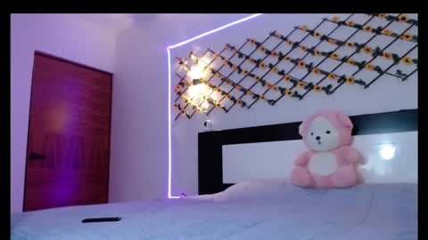 megam manze00 online show from November 2025 12:10:01 AM