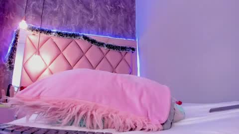 M E G A N online show from December 2024 01:08:01 AM