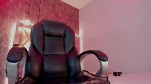 Snapshot of megan_and_clohe chatting on May 2026 06:38:02 PM M E G A N online show from May 2026 06:38:02 PM