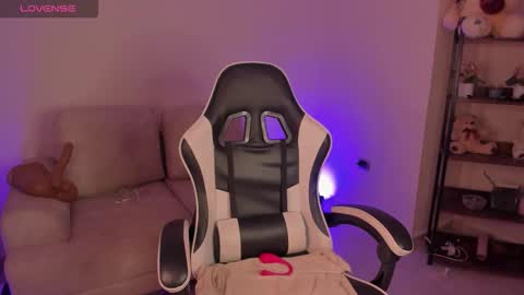 Megan online show from February 2026 02:45:01 AM