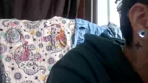 Megan and sophi online show from October 2025 05:30:01 AM