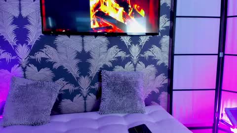 Carolina Paez online show from February 2025 07:13:01 PM