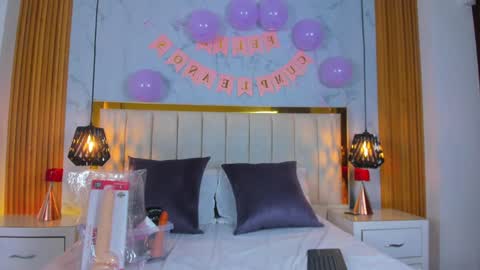 Carolina Paez online show from February 2025 08:49:01 PM