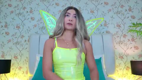 Carolina Paez online show from October 2025 12:50:01 PM