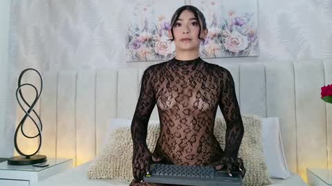 Carolina Paez online show from April 2026 12:38:01 PM