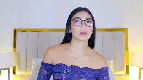 Carolina Paez online show from May 2026 12:12:01 PM