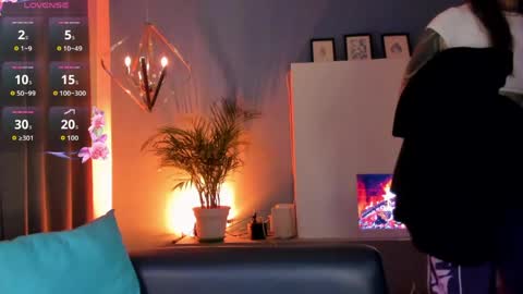    online show from April 2026 03:15:01 AM