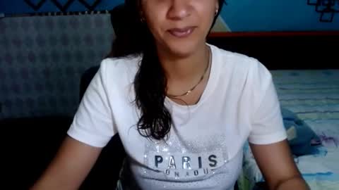 Snapshot of megan_little_ chatting on May 2026 11:00:02 PM amanda online show from May 2026 11:00:02 PM