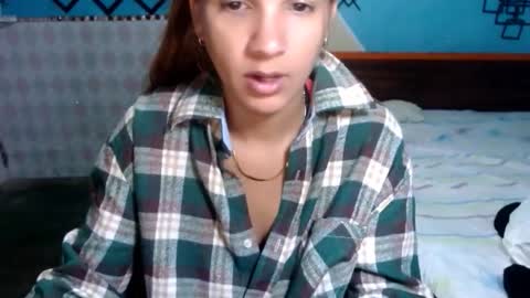 Snapshot of megan_little_ chatting on May 2026 01:29:02 PM amanda online show from May 2026 01:29:02 PM