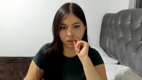 Snapshot of megan_lrq chatting on October 2025 05:25:01 AM Megan online show from October 2025 05:25:01 AM