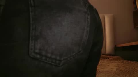     online show from December 2025 12:12:02 PM