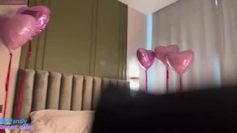 Stacy UTC 700   0800am-0200pm  online show from February 2026 05:04:01 AM