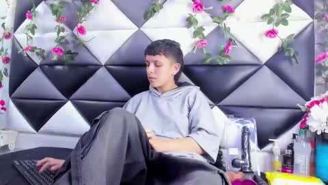 Snapshot of megan_thompsonn_ chatting on November 2025 02:13:01 AM megan_thompsonn_ online show from November 2025 02:13:01 AM