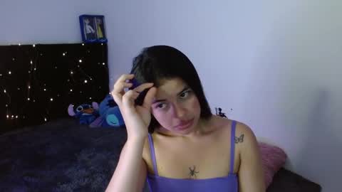 Snapshot of megan_ve chatting on November 2025 12:32:01 AM Carolina online show from November 2025 12:32:01 AM