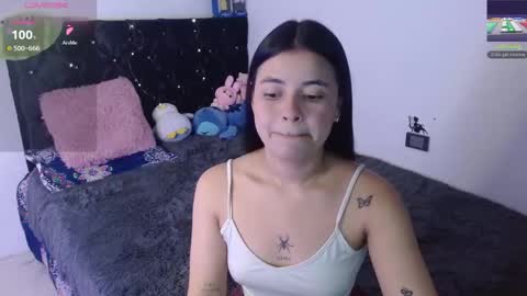 Snapshot of megan_ve chatting on November 2025 02:13:01 AM Carolina online show from November 2025 02:13:01 AM