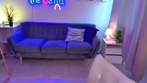 Snapshot of meganbutnotfox chatting on June 2026 12:41:02 PM Megan online show from June 2026 12:41:02 PM