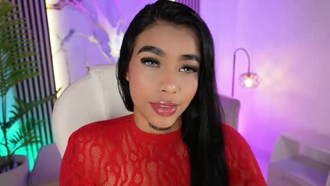 Snapshot of meganlowell chatting on November 2025 07:59:02 PM Megan Lowell online show from November 2025 07:59:02 PM