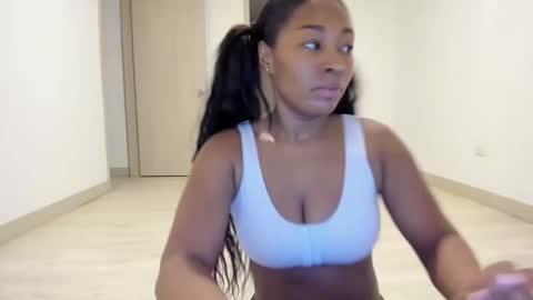 Snapshot of meganmir1 chatting on January 2025 01:25:02 AM meganmir1 online show from January 2025 01:25:02 AM