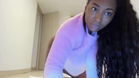 Snapshot of meganmir1 chatting on February 2025 05:15:02 AM meganmir1 online show from February 2025 05:15:02 AM