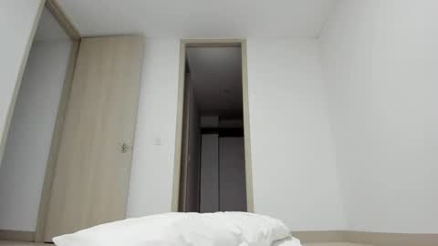 Snapshot of meganmir1 chatting on September 2025 04:00:01 AM meganmir1 online show from September 2025 04:00:01 AM