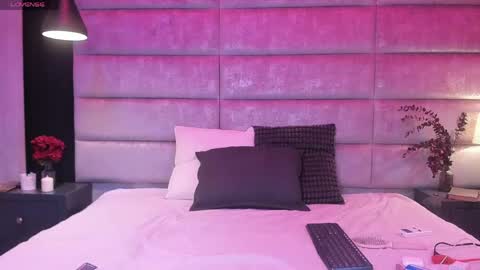 meganmonroee_ online show from April 2026 09:13:01 PM