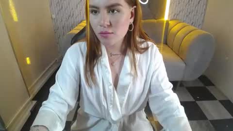 Snapshot of megann_b chatting on July 2026 03:33:02 AM megann_b online show from July 2026 03:33:02 AM