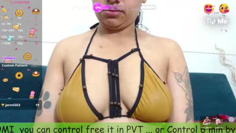 Snapshot of megannrouse_ chatting on November 2025 11:57:02 AM MEGAN online show from November 2025 11:57:02 AM