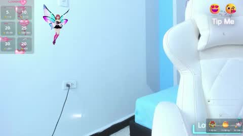 Snapshot of meganqueen2 chatting on November 2025 12:20:01 PM Megan Queen online show from November 2025 12:20:01 PM