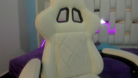 Snapshot of meganqueen2 chatting on February 2026 12:19:01 PM Megan Queen online show from February 2026 12:19:01 PM