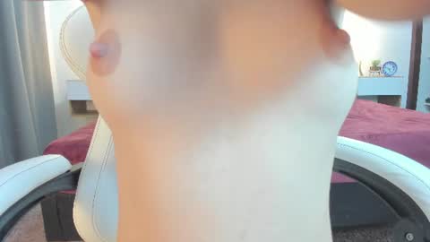 Snapshot of meganqueen2 chatting on June 2026 02:48:01 PM Megan Queen online show from June 2026 02:48:01 PM
