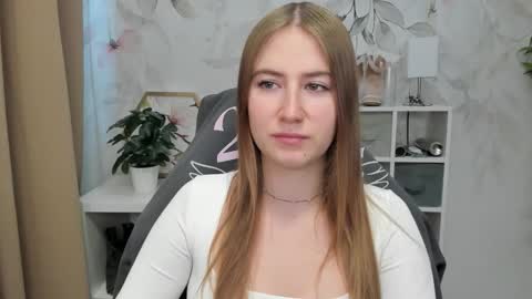 Megan online show from September 2025 05:33:01 AM