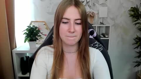 Megan online show from October 2025 12:24:02 PM