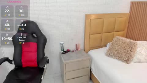 M E G A N  online show from September 2025 12:40:02 PM