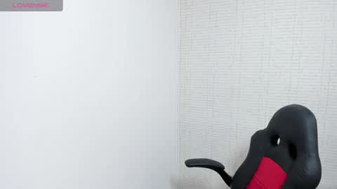 M E G A N  online show from September 2025 12:30:01 PM