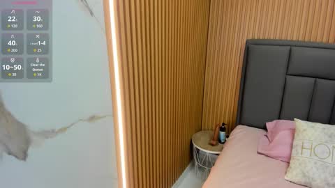 Snapshot of meganzarick chatting on November 2025 02:50:02 AM M E G A N online show from November 2025 02:50:02 AM