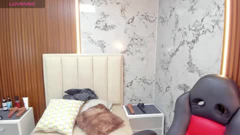 M E G A N  online show from March 2026 03:01:01 AM