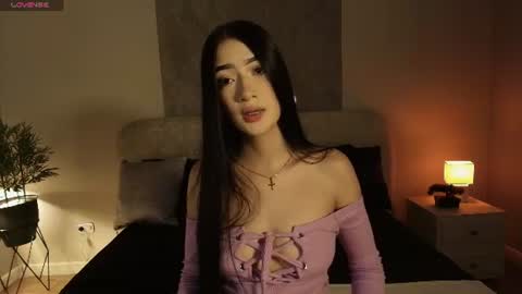 Snapshot of meggan_luxx chatting on June 2026 11:03:02 AM MEGGAN LUXX online show from June 2026 11:03:02 AM