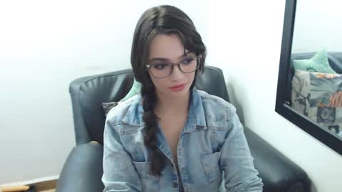 Snapshot of meghan_cherrys chatting on February 2025 08:40:01 AM meghan online show from February 2025 08:40:01 AM