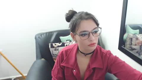 Snapshot of meghan_cherrys chatting on March 2025 08:57:01 AM meghan online show from March 2025 08:57:01 AM